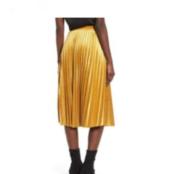 Chelsea28 velvet A line midi skirt - Picture 2 of 10